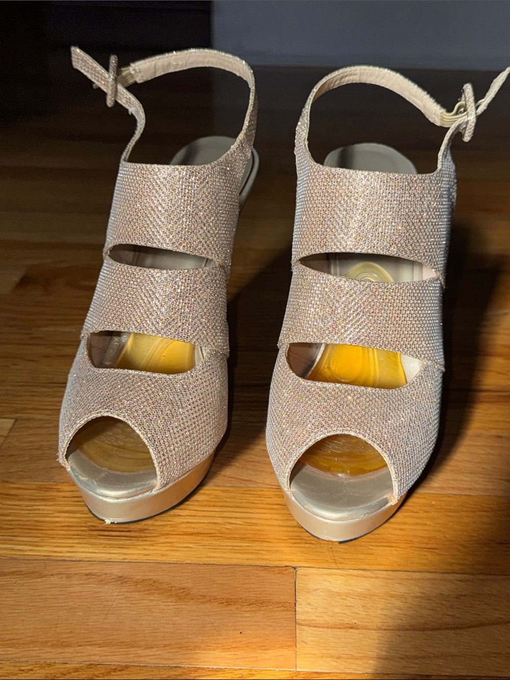 Sparkle Peep-Toe Platform Sandals - Champagne Glitter Sz 9